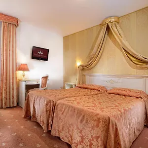 Ambassador Tre Rose 3* Venezia